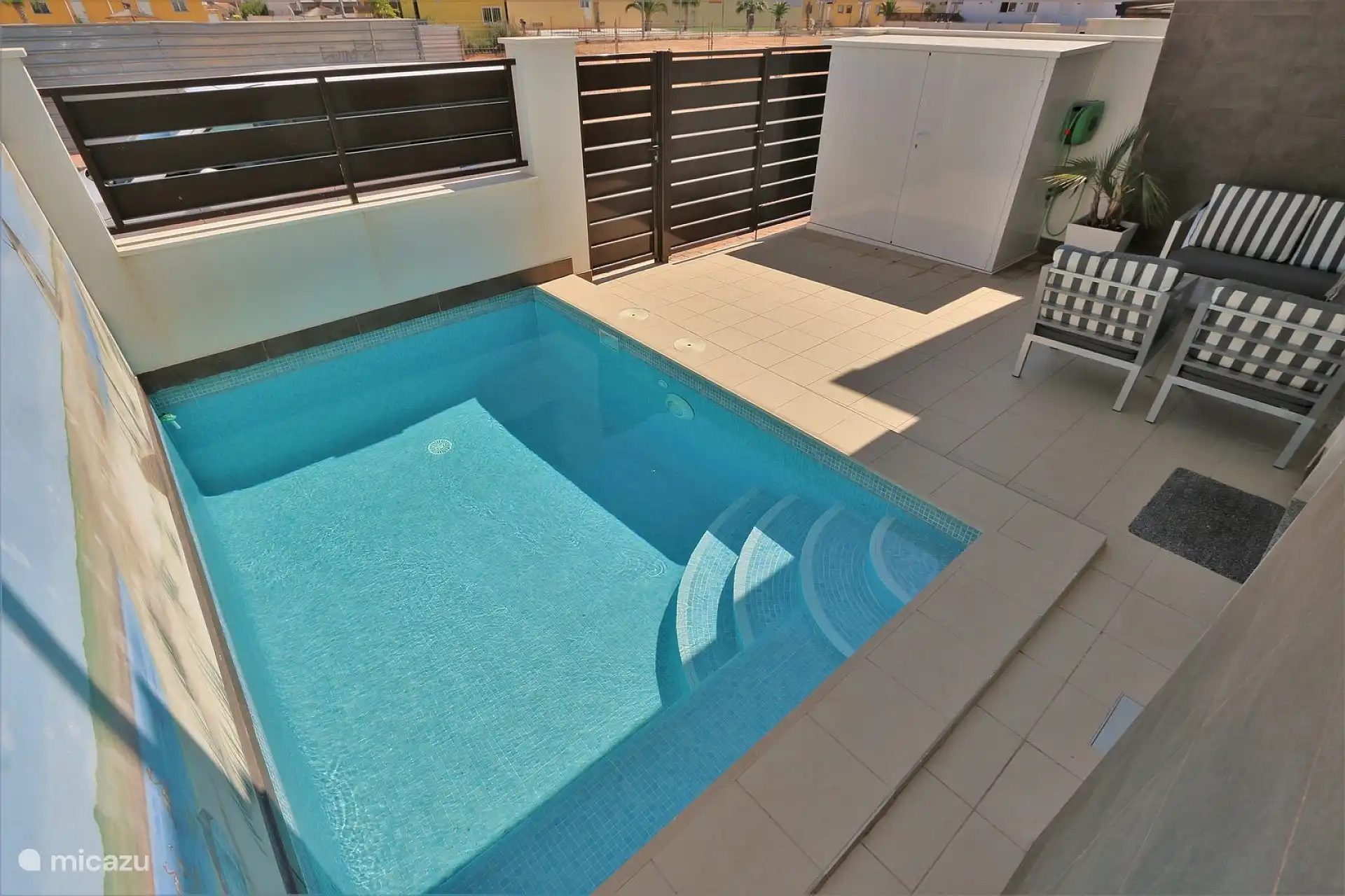 Privater Swimmingpool