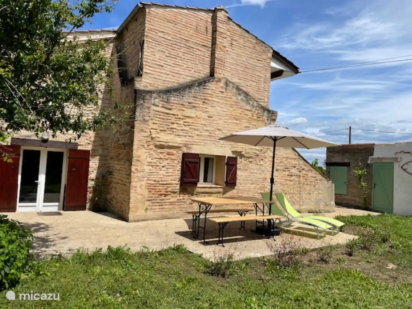 Terrasse an der Seite 