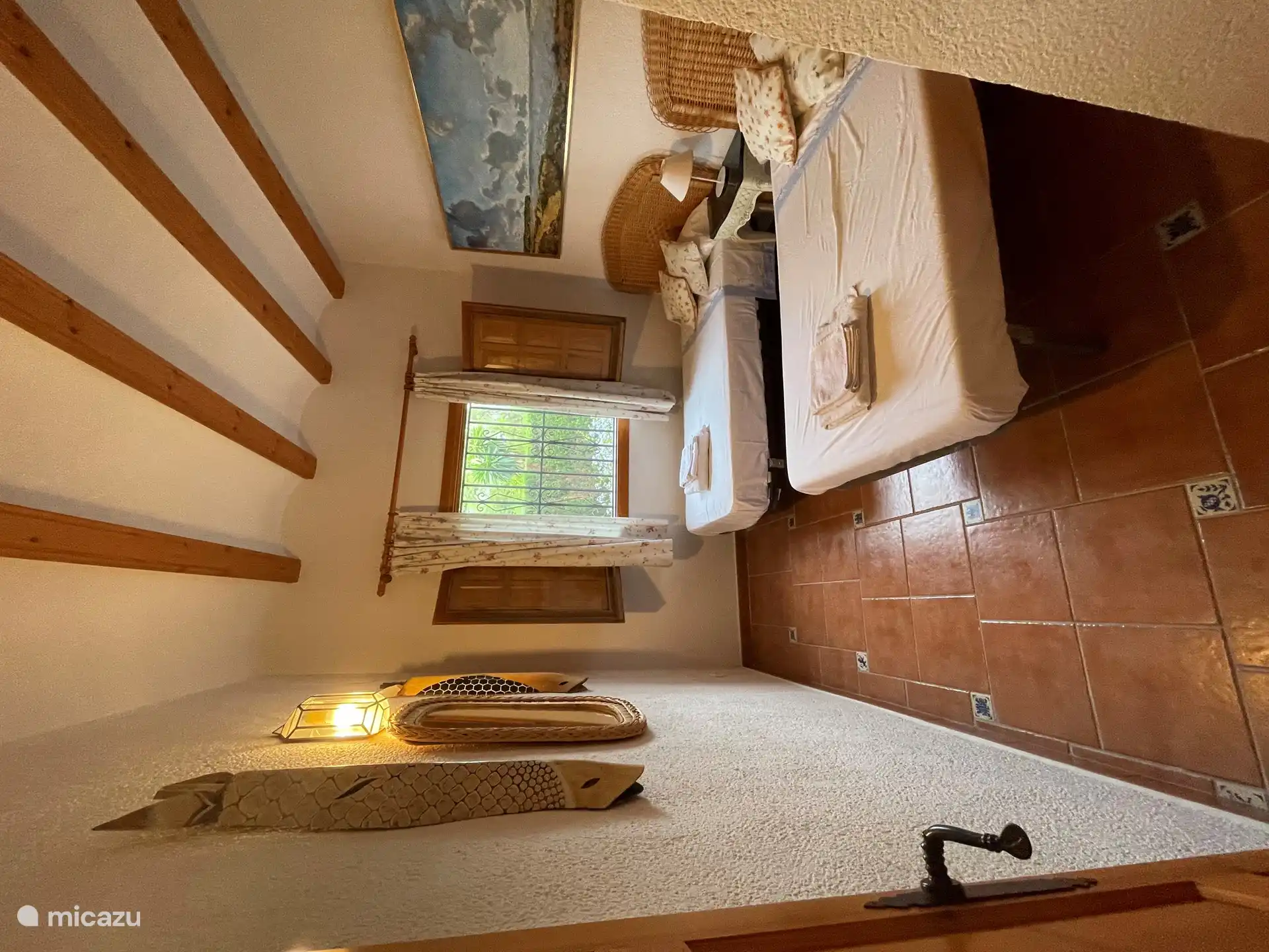 L’une des chambres avec lits simples
