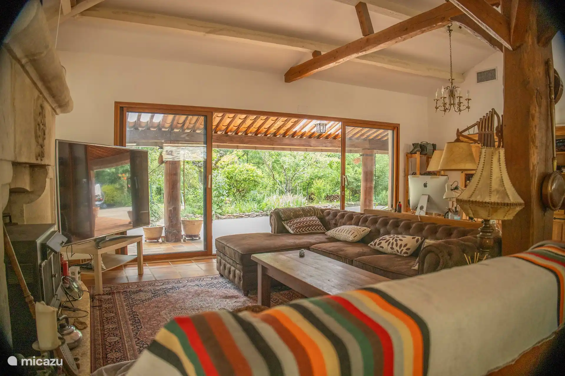 Wohnzimmer, Klimaanlage und Schlafsofa für 2 Personen