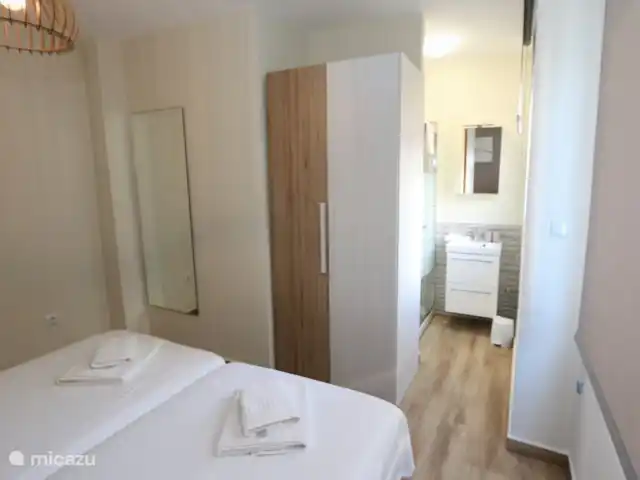 Appartement de luxe sur la Mar Menor | Espagne, Costa Cálida, Lo Pagán - appartement Chambre avec lit double et salle de bain