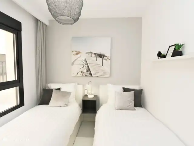 Bel appartement proche de la plage | Espagne, Costa Blanca, Torre de la Horadada - appartement Chambre avec deux lits simples