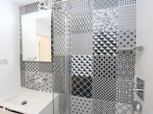 Bel appartement proche de la plage | Espagne, Costa Blanca, Torre de la Horadada - appartement Salle de bain avec douche à l’italienne