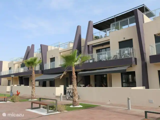 Bel appartement proche de la plage | Espagne, Costa Blanca, Torre de la Horadada - appartement Appartement attrayant près de la plage
