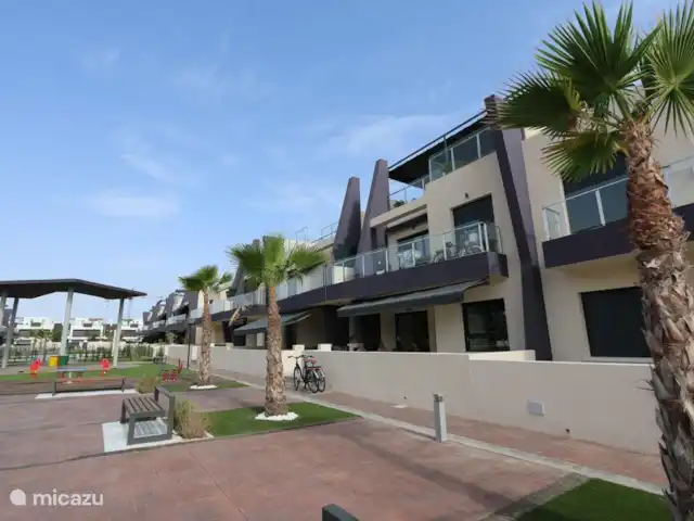 Bel appartement proche de la plage | Espagne, Costa Blanca, Torre de la Horadada - appartement Appartement attrayant près de la plage