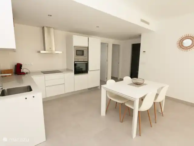 Penthouse in Pilar de la Horadada huren in Spanje, Costa Blanca, Pilar de la Horadada - penthouse Keuken + Eettafel