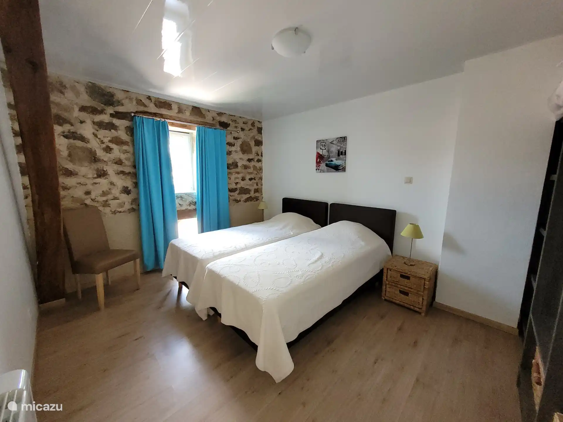 Dormitorio 2 con 2 camas individuales con somier