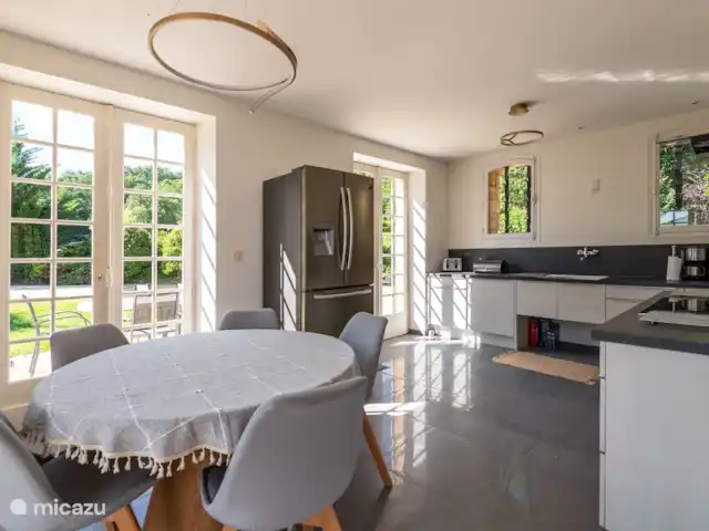 La Perla de Pradal en Francia, Dordoña, Siorac-en-Périgord - casa vacacional Cocina