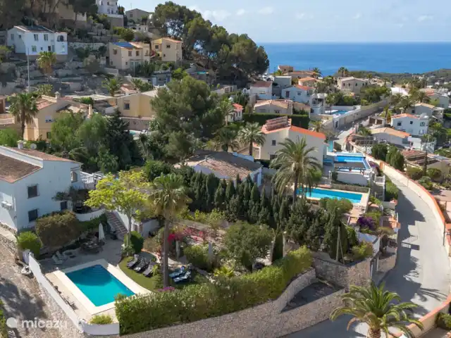 Location de Vacances Espagne, Costa Blanca, Benissa, villa - Casa La Vina Photo de drone avec littoral