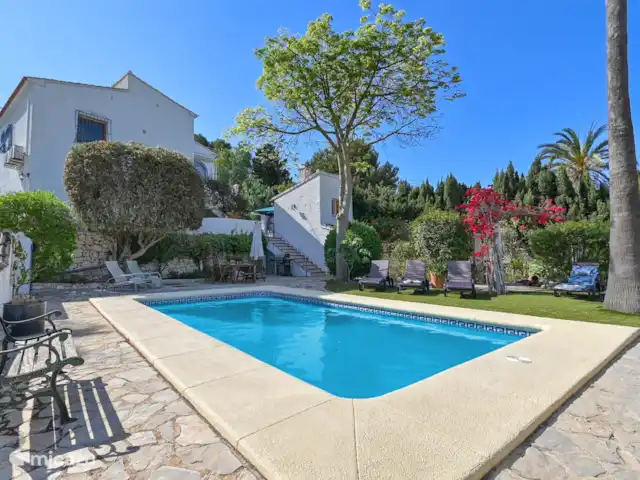 Location de Vacances Espagne, Costa Blanca, Benissa, villa - Casa La Vina Photo maison depuis la piscine