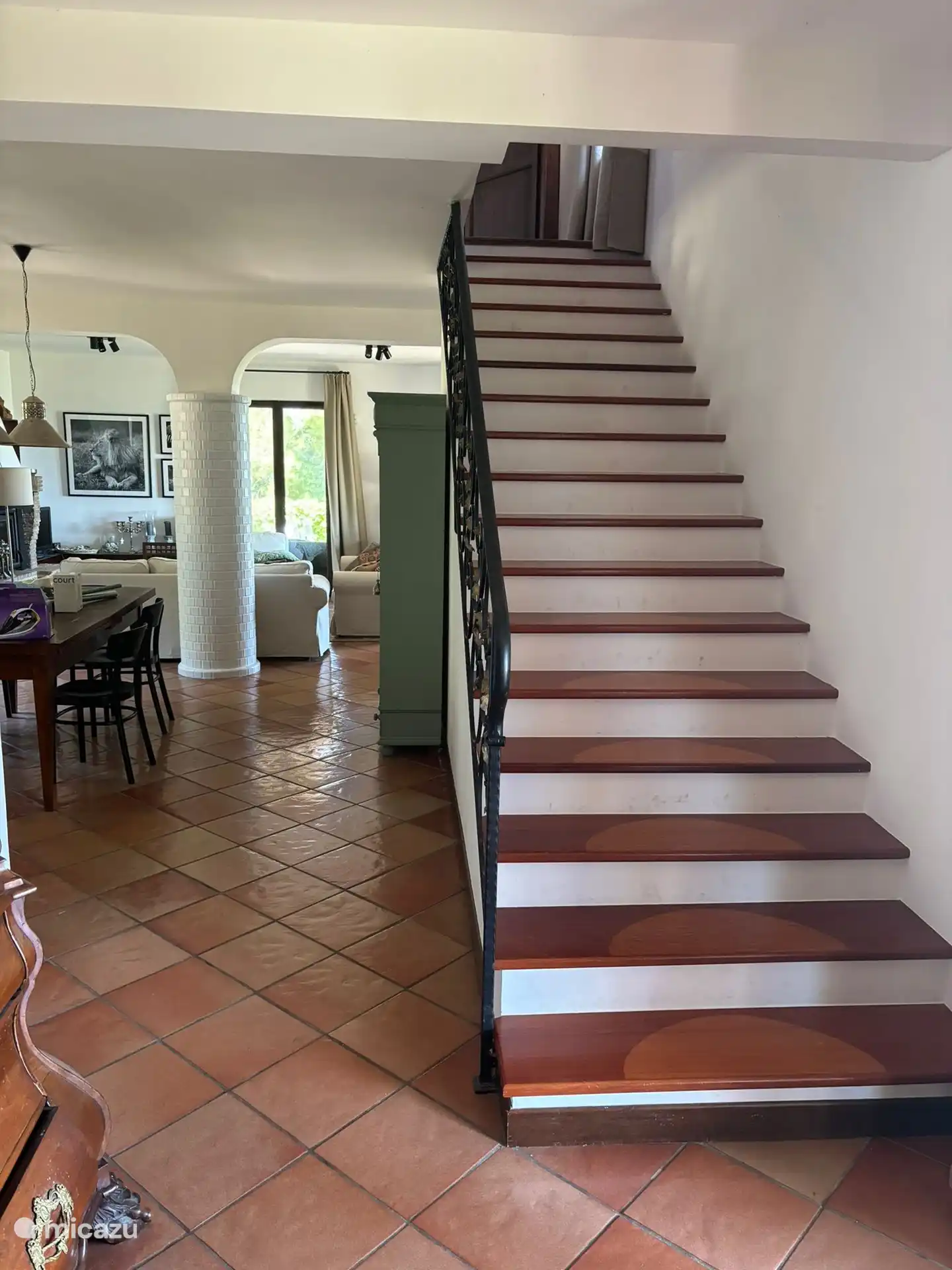 Escaliers jusqu’au sommet