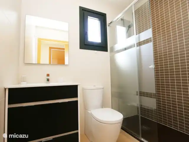 Appartement met zeezicht  huren in Spanje, Costa Blanca, Torre de la Horadada - appartement Badkamer met inloopdouche
