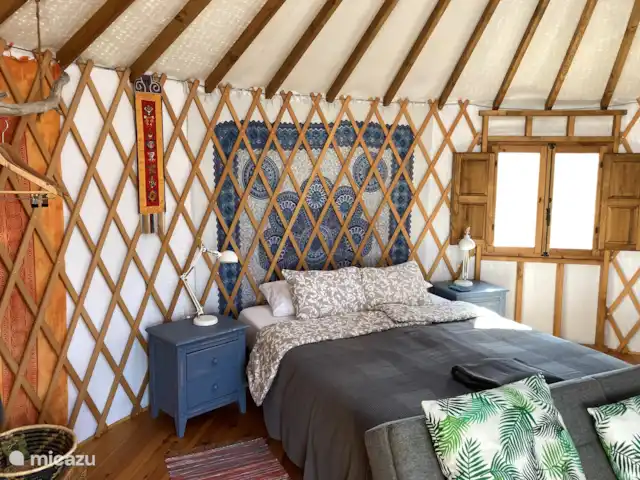 Location de Vacances Portugal, Algarve, Moncarapacho, glamping / tente safari / yourte - YURT Algarve Deux lits confortables 80x200cm, également séparés l’un de l’autre.