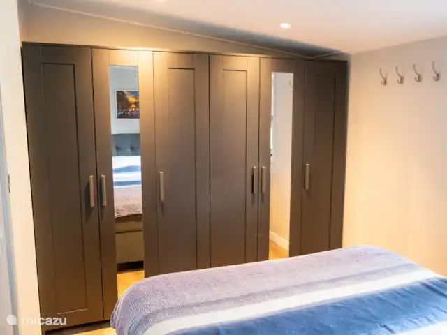 Perdrix  | Pays-Bas, Overijssel, Lattrop - chalet Chambre 1 Placards doubles