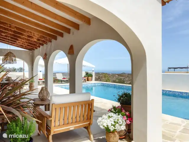 Xénophilie VI | Espagne, Costa Blanca, Benitachell - villa Naya surplombant le parc naturel
