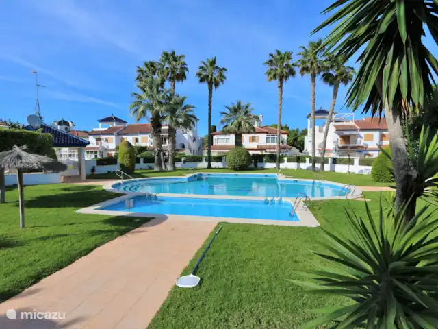 Maison d’angle près des plages | Espagne, Costa Blanca, Mil Palmeras - maison de vacances Piscine commune