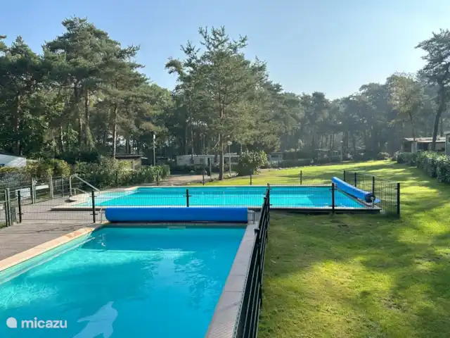 Location de Vacances Pays-Bas, Drenthe, Zuidwolde, tiny house - La chouette hulotte Piscine au camping