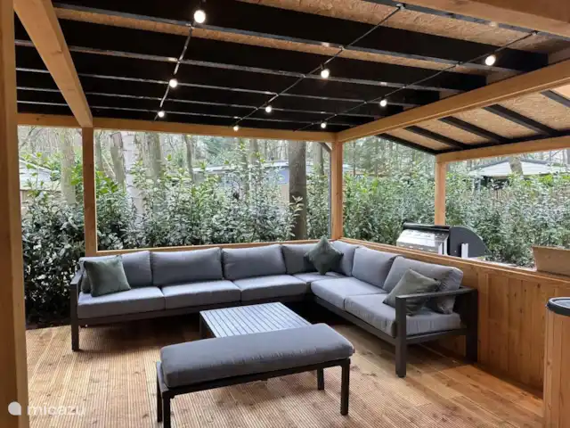 Location de Vacances Pays-Bas, Drenthe, Zuidwolde, tiny house - La chouette hulotte Restaurant et terrasse au camping