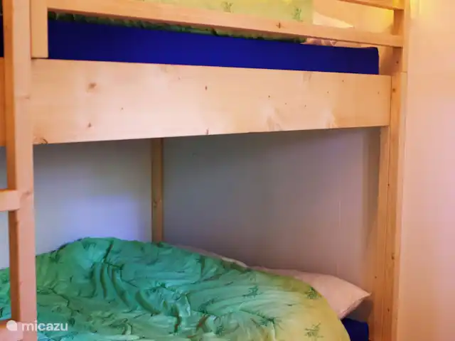 Location de Vacances Pays-Bas, Drenthe, Zuidwolde, tiny house - La chouette hulotte Lits 2x2 personnes pour profiter d’une nuit de sommeil bien méritée