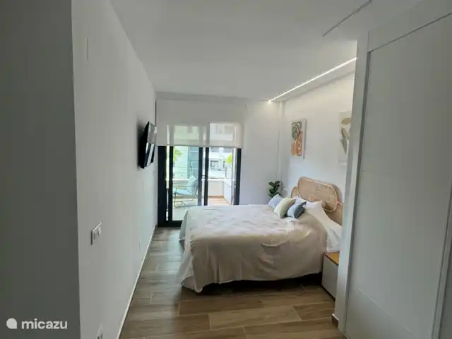 Location de Vacances Espagne, Costa Blanca, Villamartin, appartement - Appartement Valentino Golf 3 Chambre 2 avec TV et portes coulissantes donnant sur le balcon