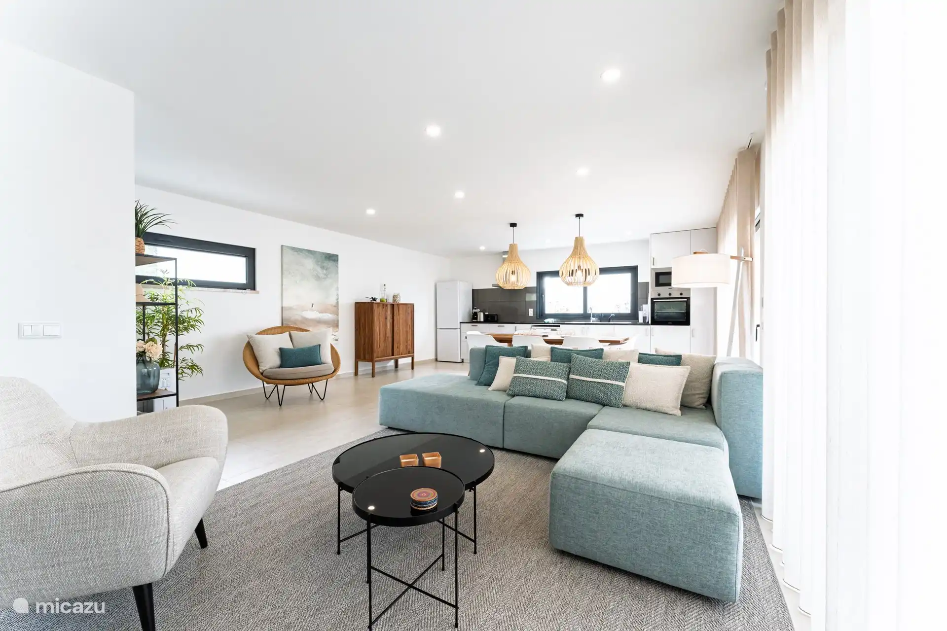 Wohnzimmer und Küche