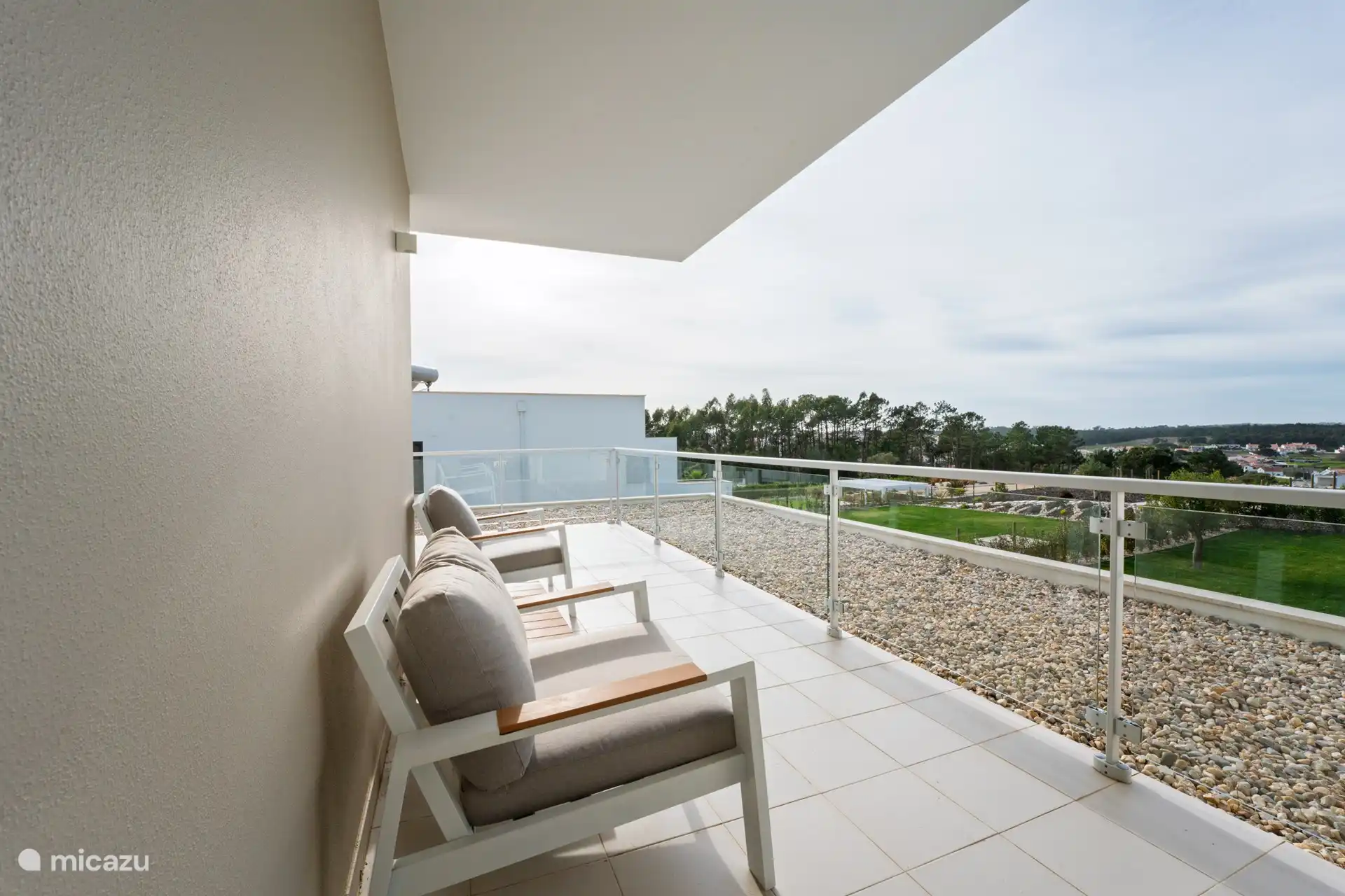 Terrasse im Obergeschoss