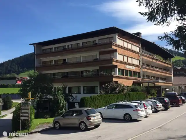 Sonnenalp Markbachjoch XL en Austria, Tirol, Niederau - apartamento Apartamento Sonnenalp Marbachkoch XL, 1er piso (con ascensor), en el lado soleado con un amplio balcón y una hermosa vista de las montañas.