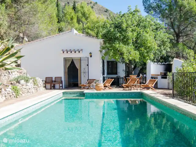 Location de Vacances Espagne, Andalousie, Cómpeta, finca - Los dos Algarrobos Location de Vacances Espagne, Andalousie, Cómpeta, finca - Los dos Algarrobos