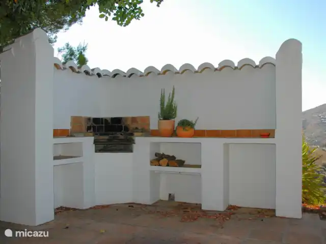 Location de Vacances Espagne, Andalousie, Cómpeta, finca - Los dos Algarrobos Cuisine extérieure