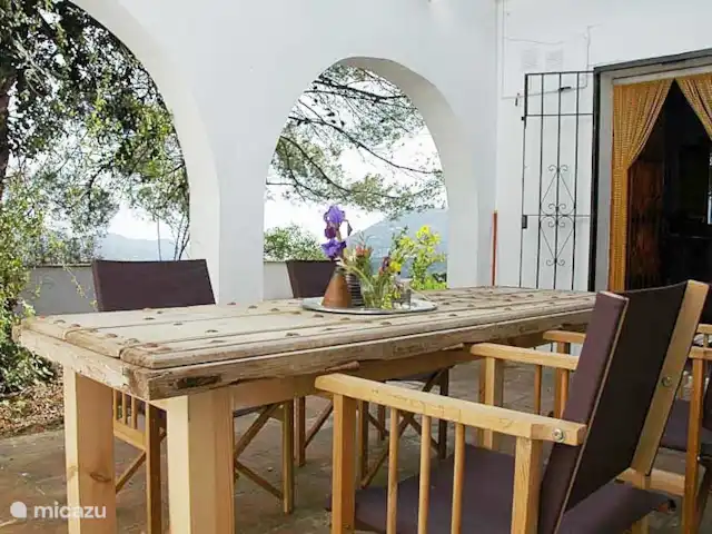 Location de Vacances Espagne, Andalousie, Cómpeta, finca - Los dos Algarrobos Terrasse couverte