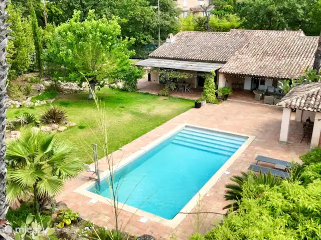 Villa Verte en Francia, Costa Azul, Grimaud - casa vacacional Piscina