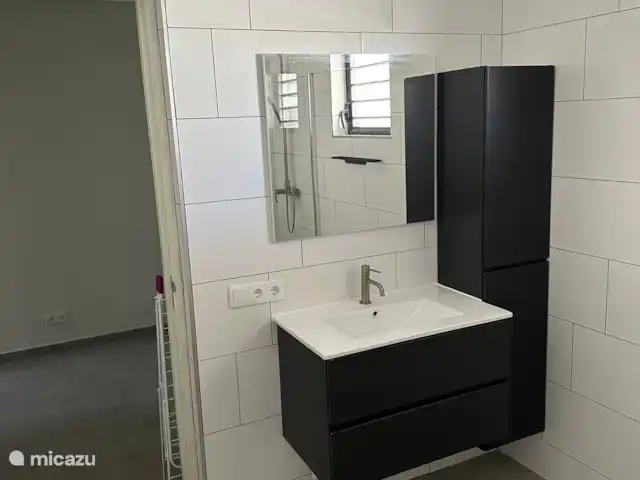 Appartement Curaçao avec grand balcon | Curaçao, Curaçao-Centre, Willemstad - appartement Salle de Bains