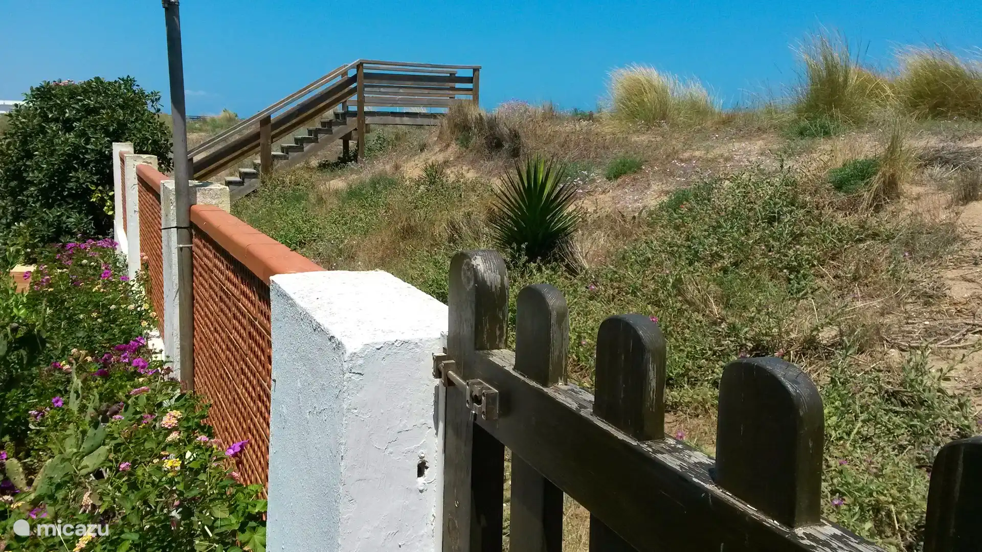 direkter, privater Zugang zum Strand