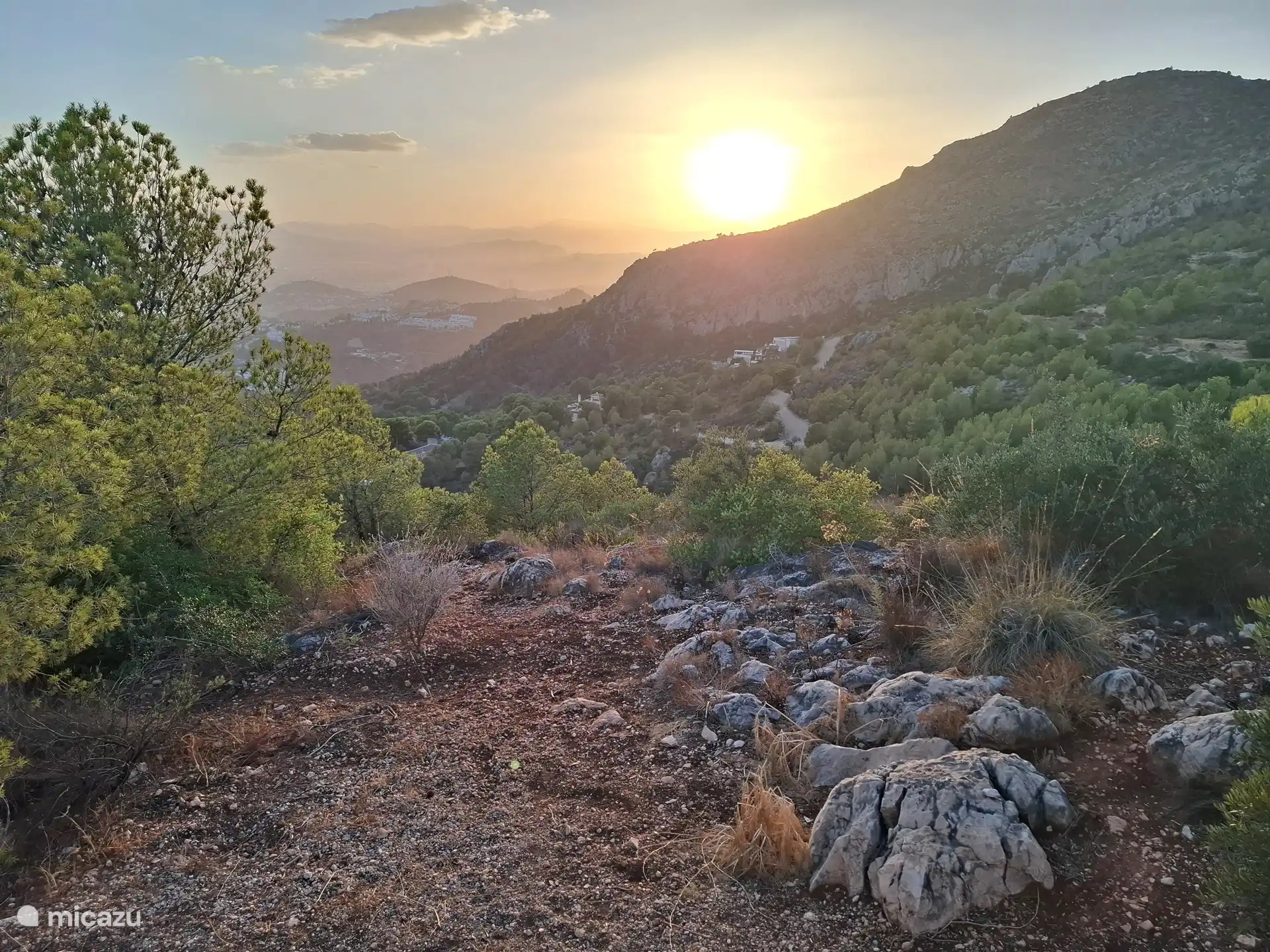 Fantastische wandel- en mountainbikeroutes direct vanuit huis met uitzichten over de valleien van Málaga