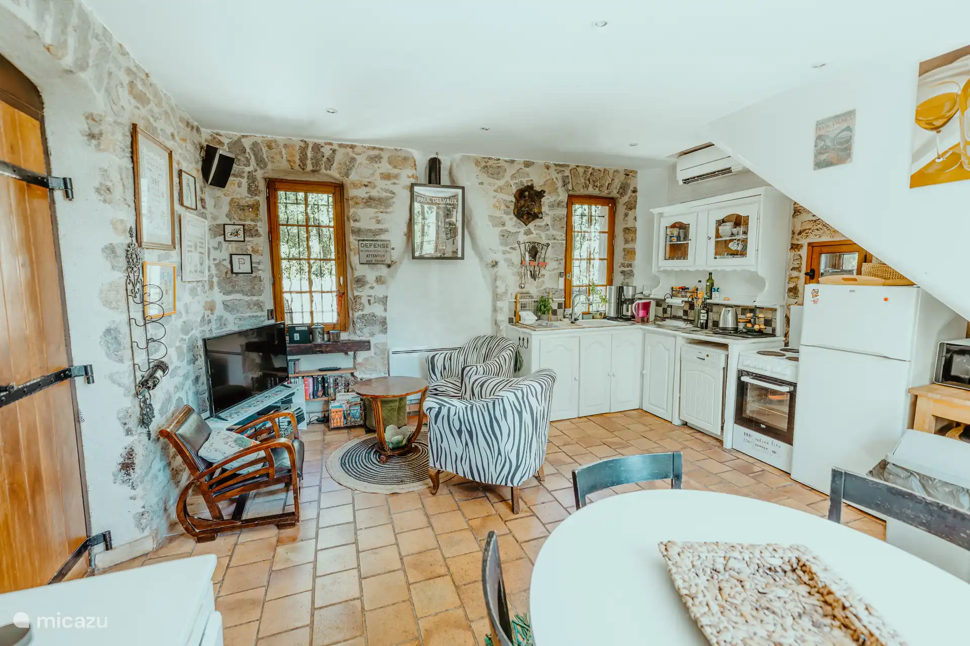 Sejour et cuisine ouverte
