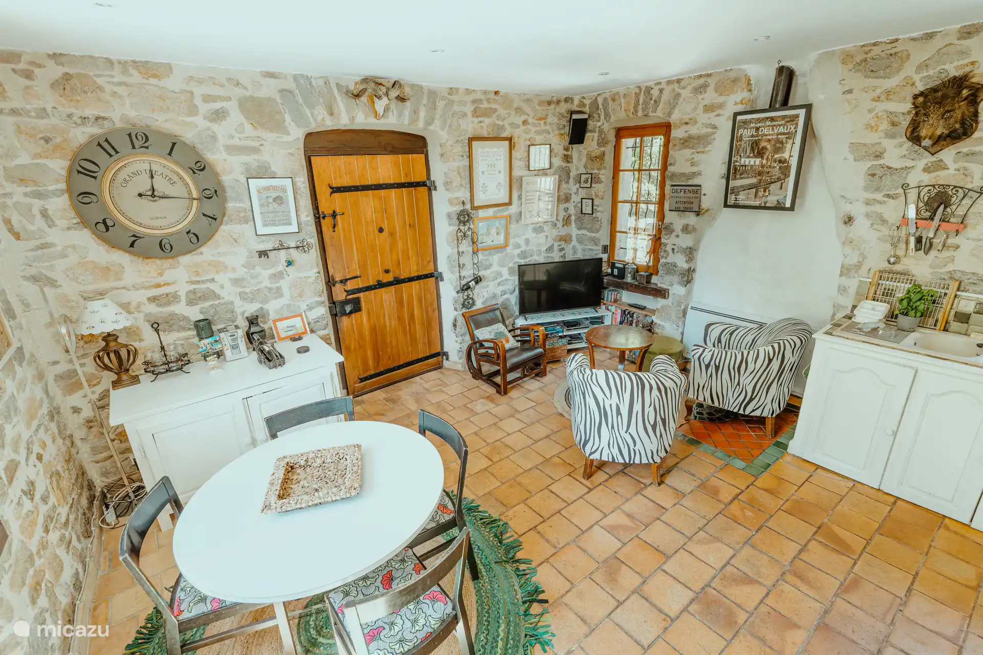 Sejour et cuisine ouverte