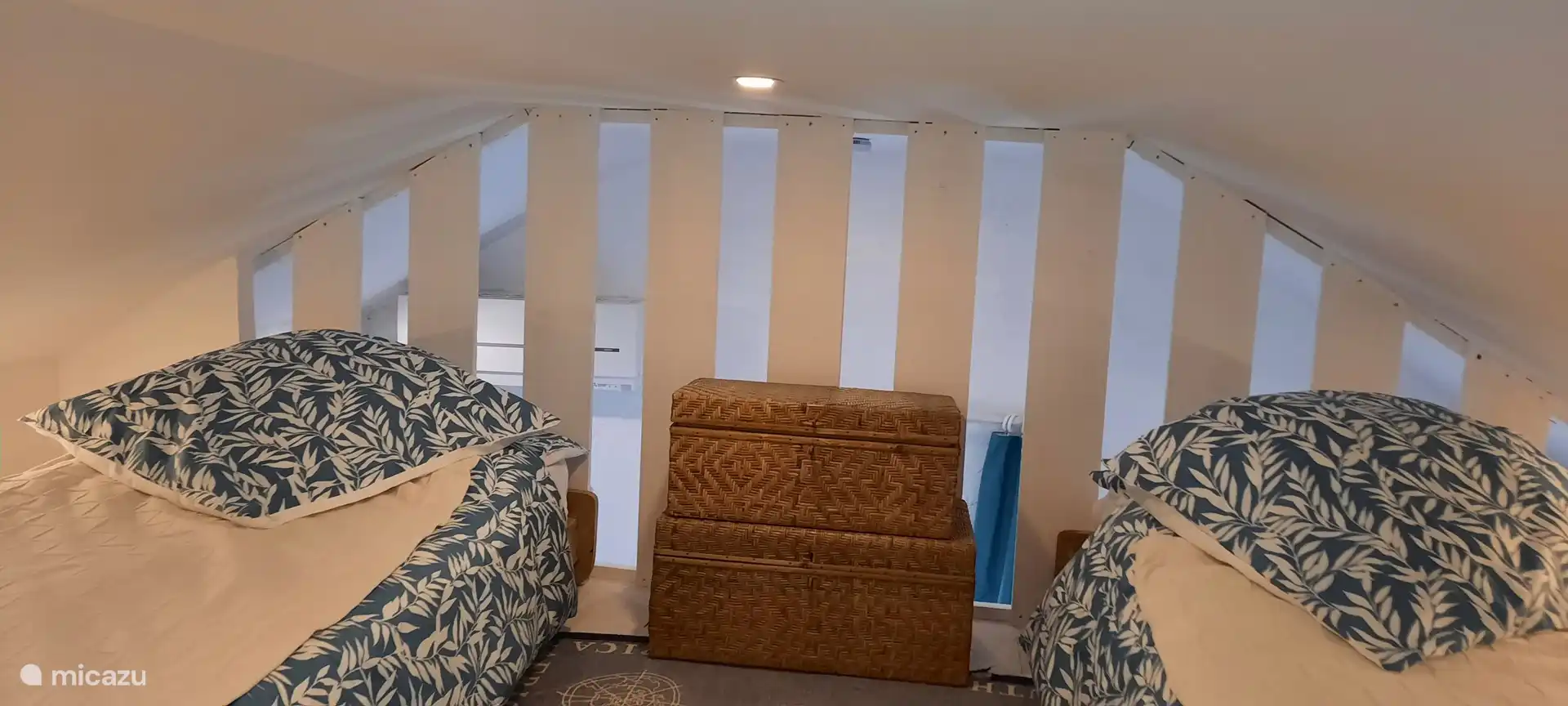 Mezaninne habitación 1 de arriba