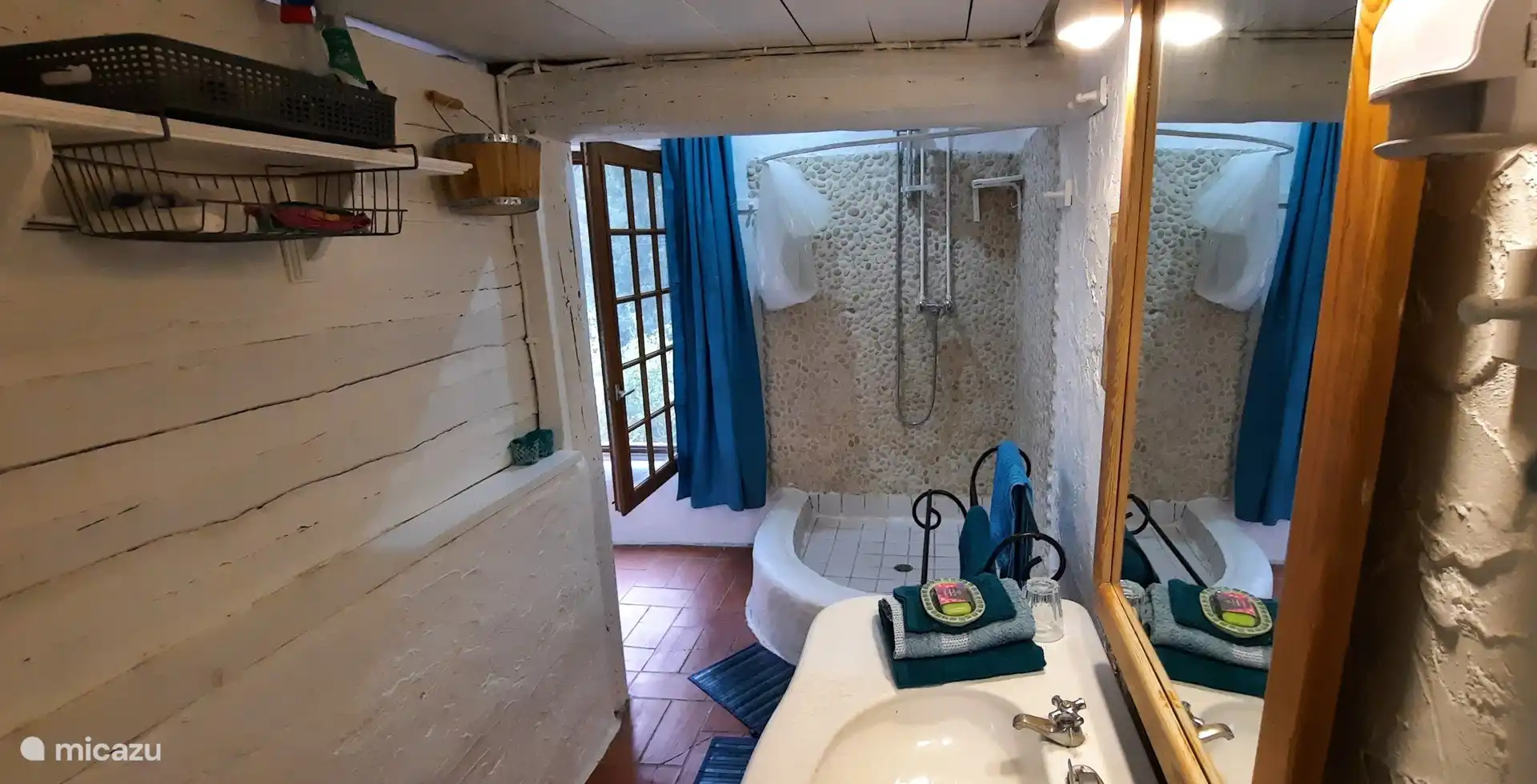 Baño en el dormitorio 1
