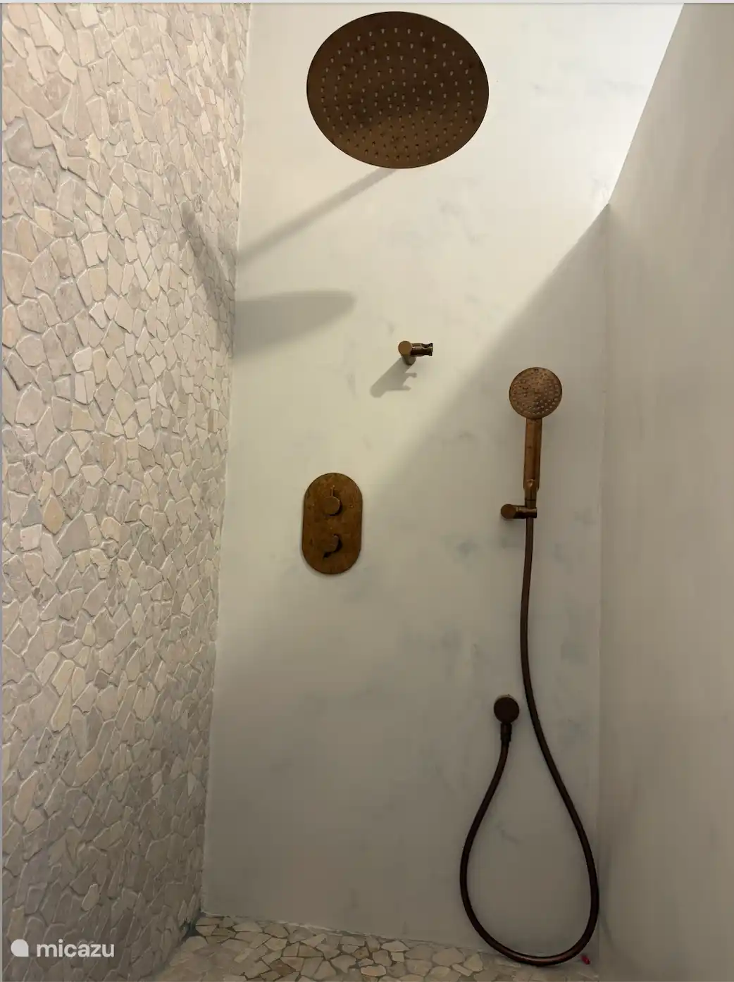 Salle de bain à l’étage