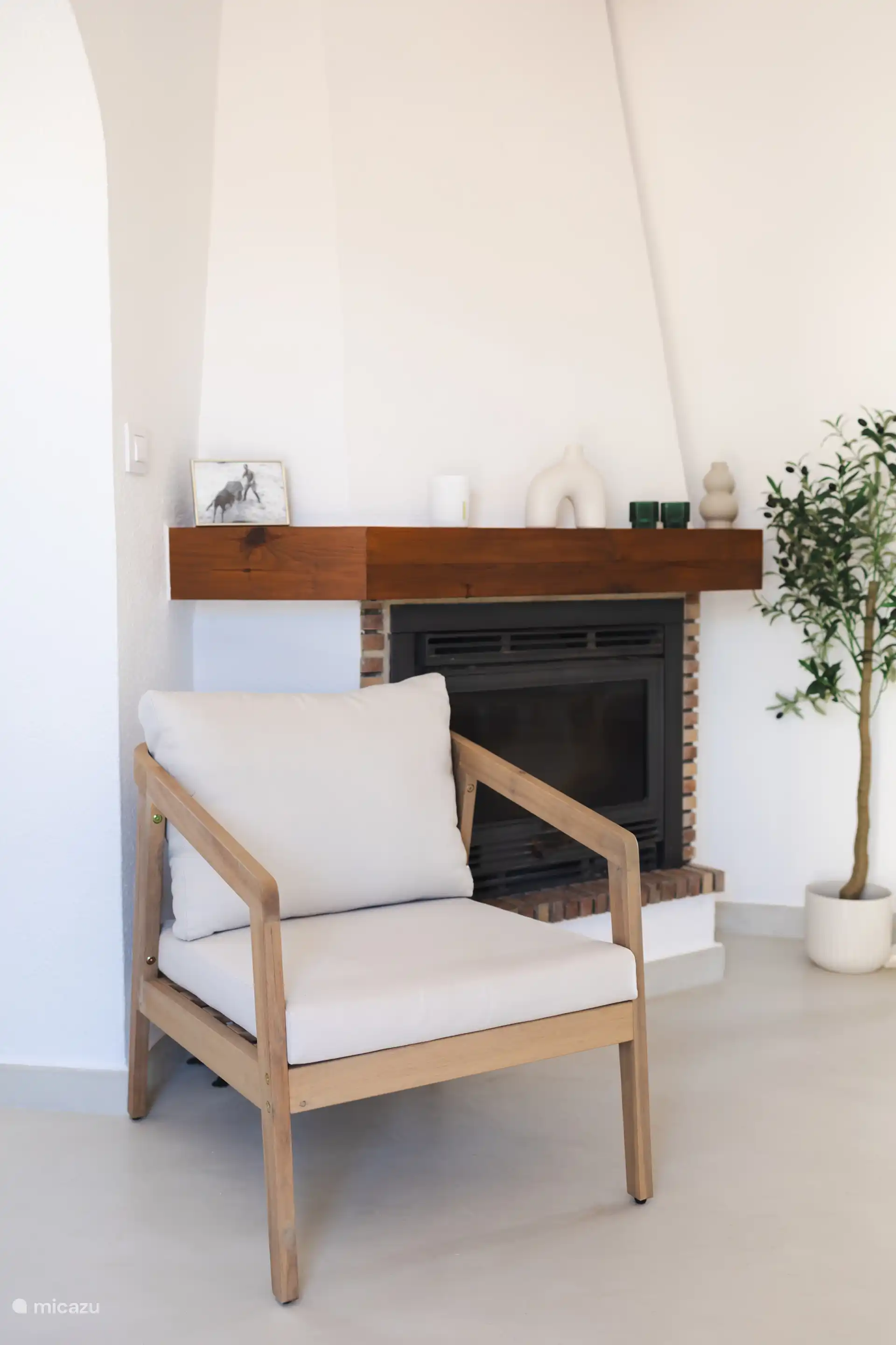 Salon, étage supérieur, cheminée