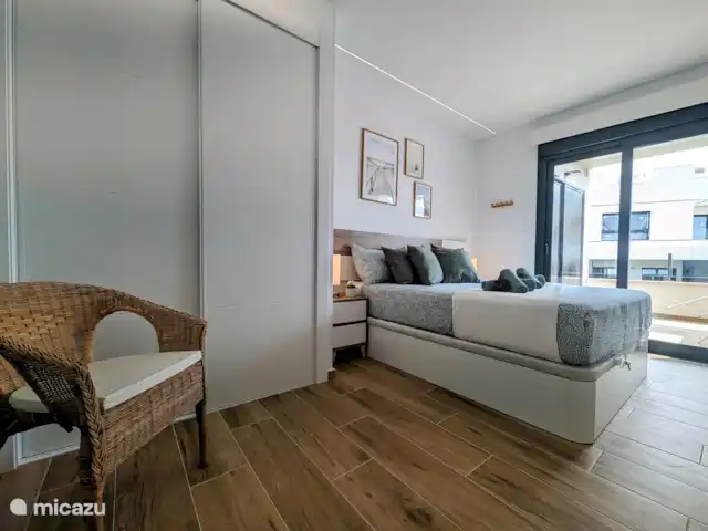 Location de Vacances Espagne, Costa Blanca, Orihuela Costa, penthouse - Penthouse Casa Joya Chambre principale avec salle de bain privée