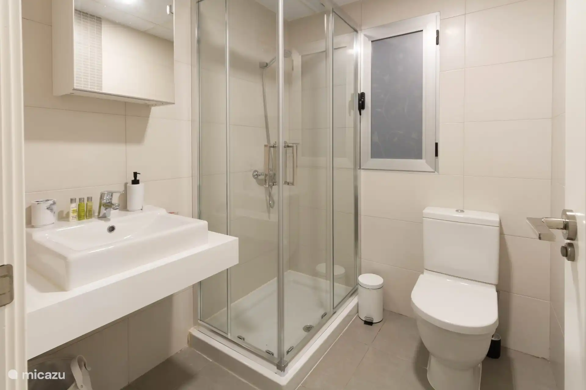 Salle de bain invités