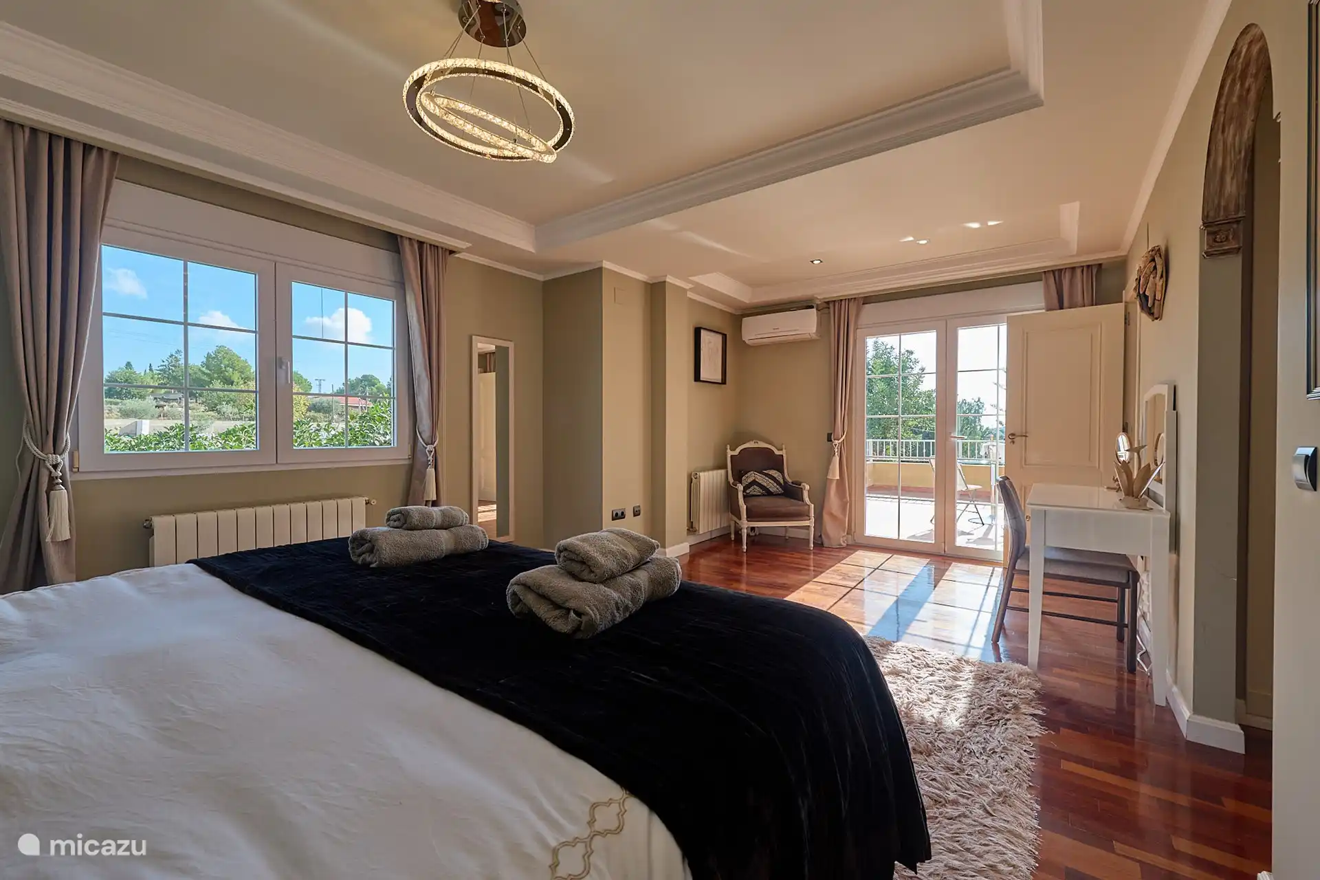 Master-Suite mit privater Terrasse