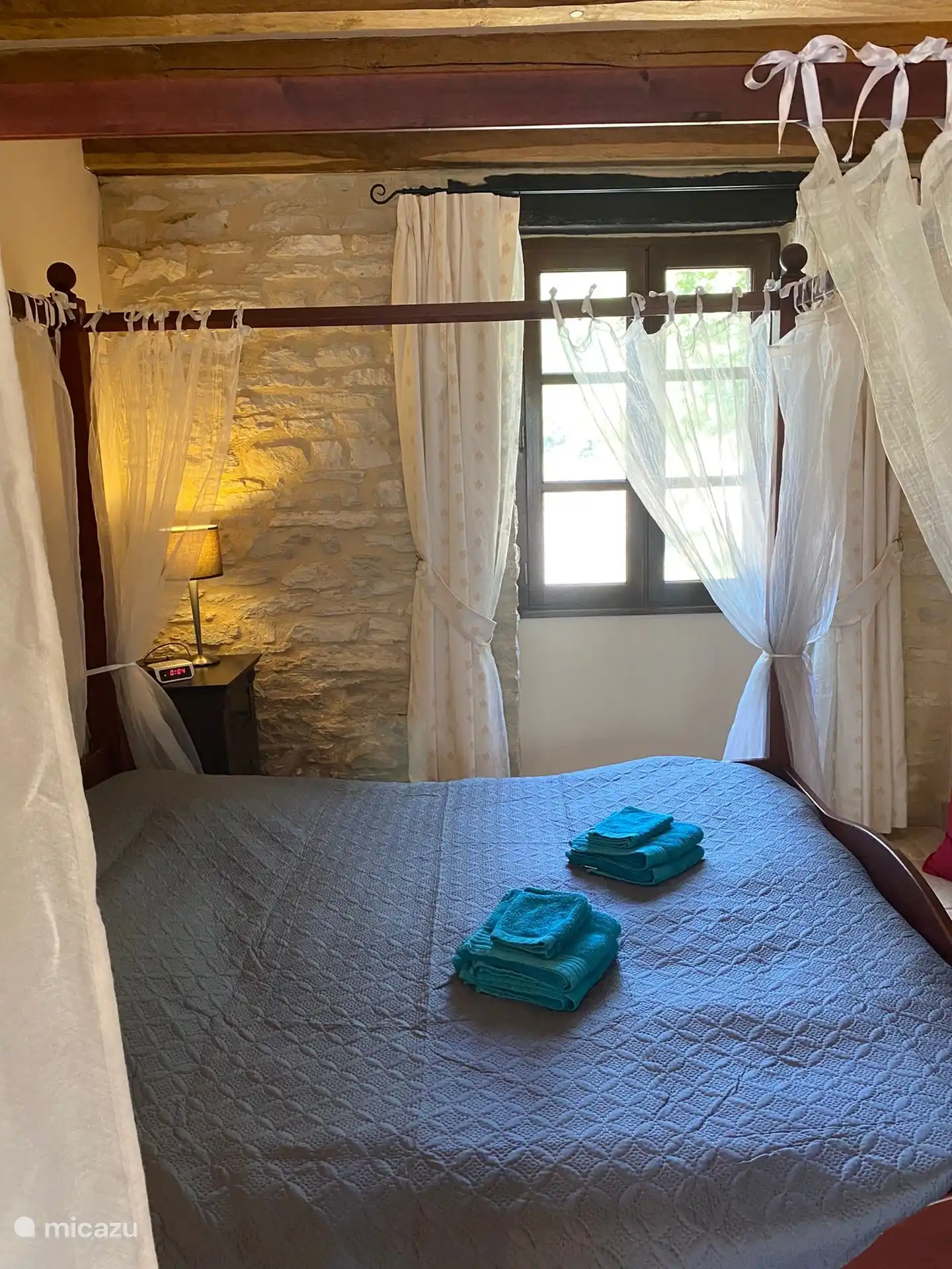 2 persoons bed 180 * 200