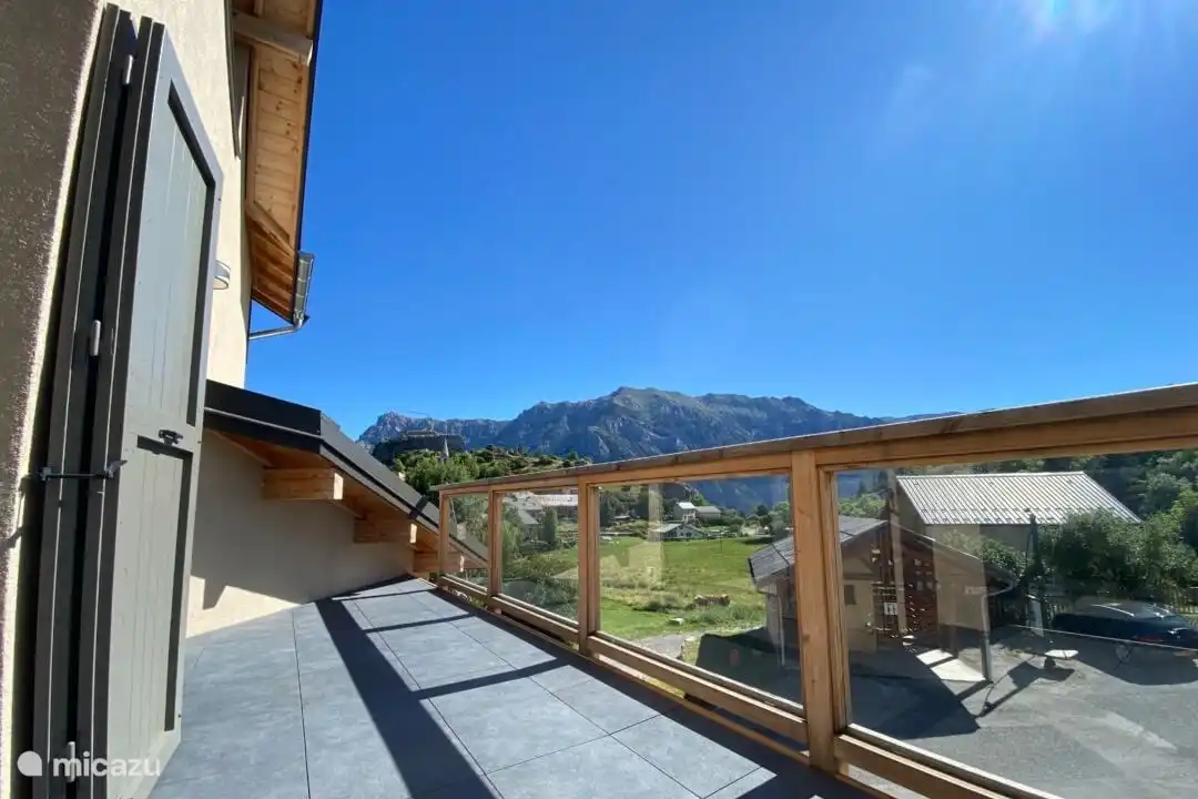 Terraza con vistas a la montaña