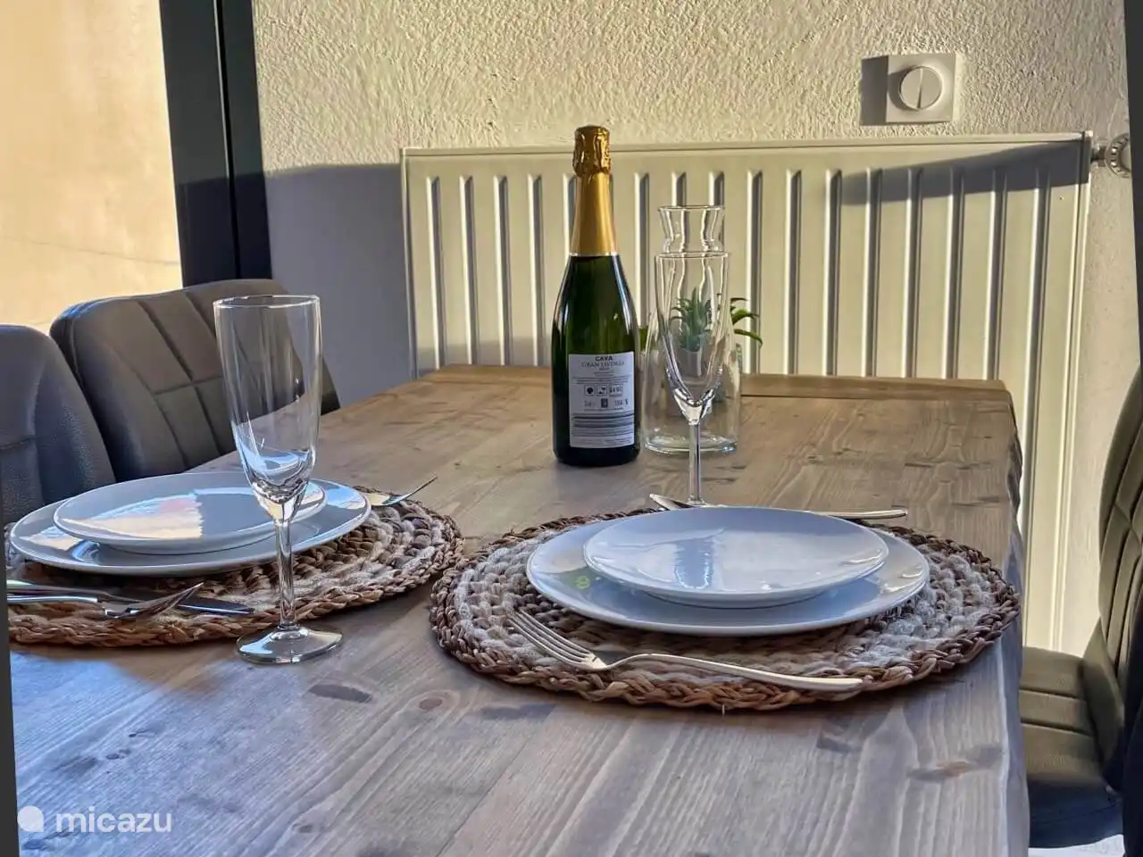 Acogedoras cenas juntos.