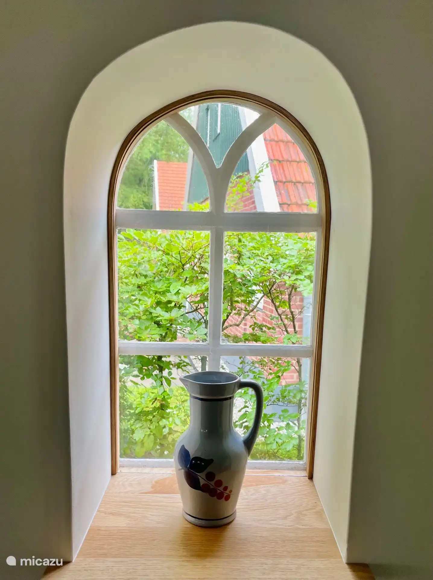 Seitenfenster zu den Nachbarn