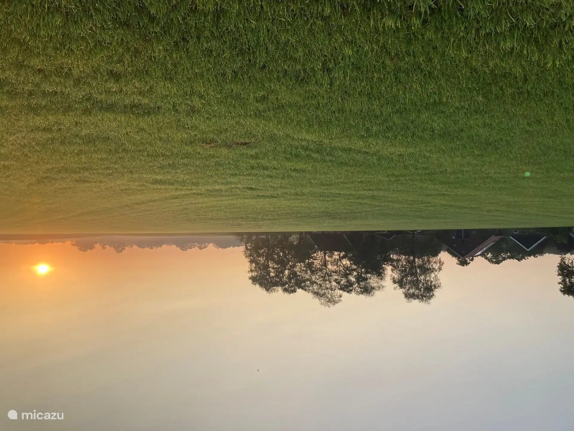 Der Bauernhof vom Feld