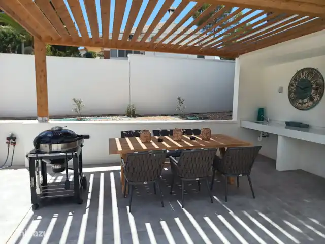 Villa Milano Moraira prive zwembad huren in Spanje, Costa Blanca, Moraira - villa het overdekte terras met barbecue