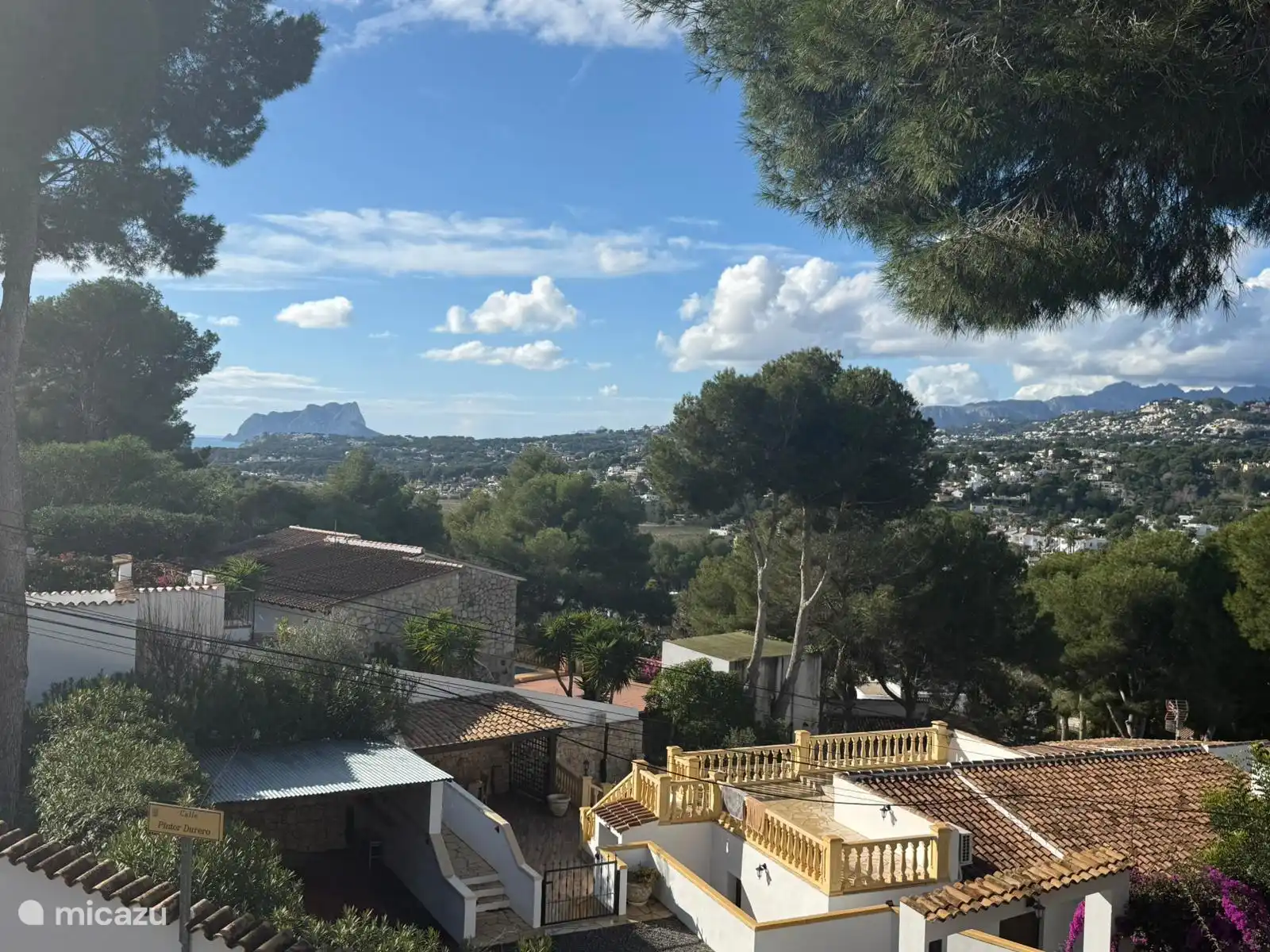 the beautiful views with the rock of Calpe and a little sea view